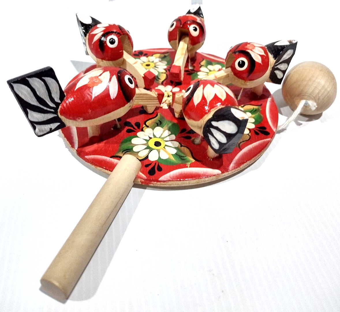 Bogorodsky Toy - Pecking Hens, Five Red Hens & Daisies