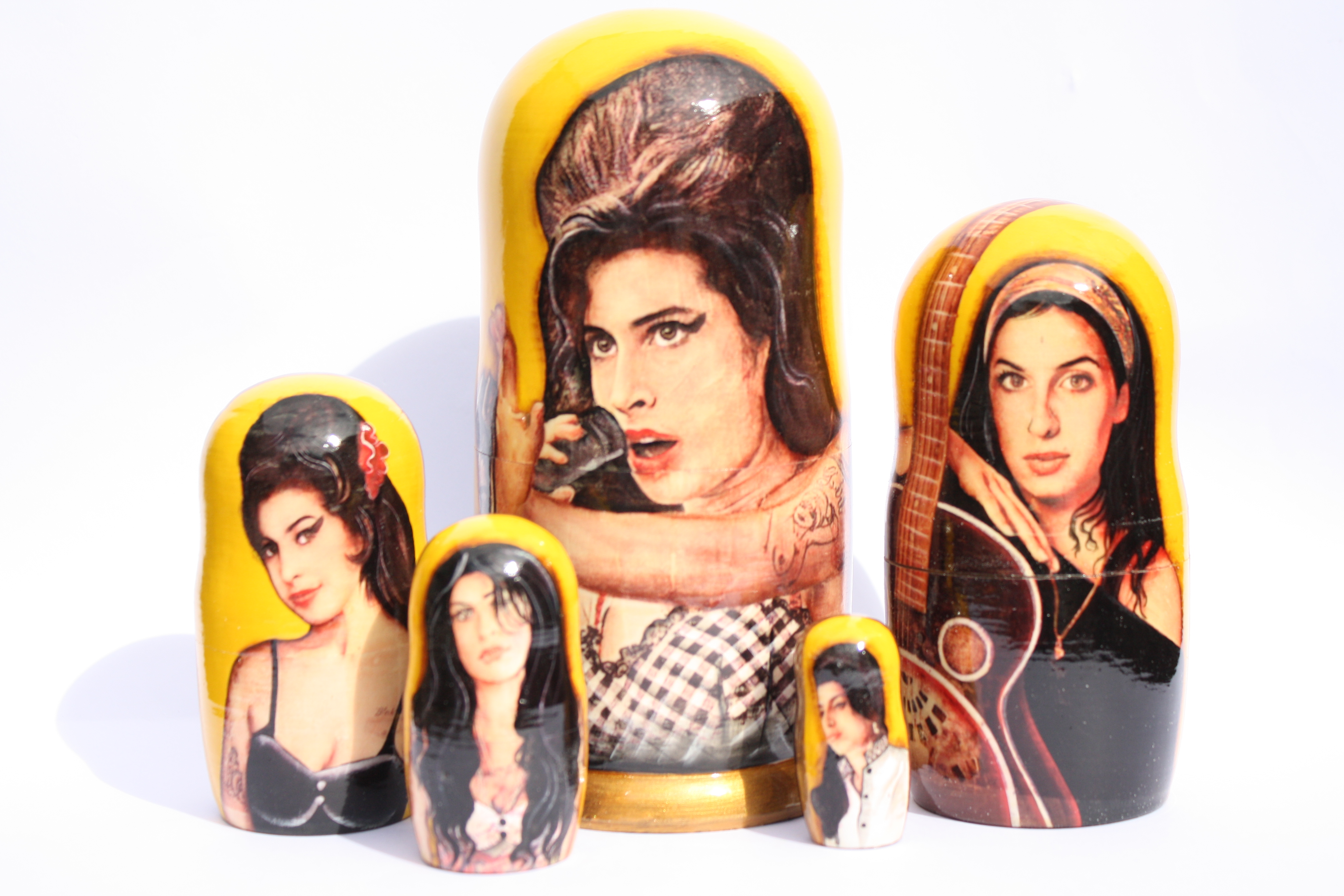A 5 Nested set of celebrities, Amy Winehouse