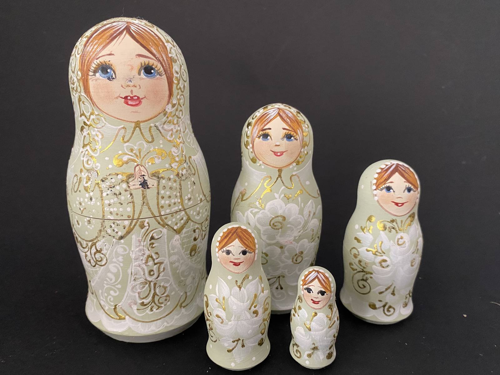 Morozova Pastel Green & Gold Floral Nesting Dolls - 5 Nested Set