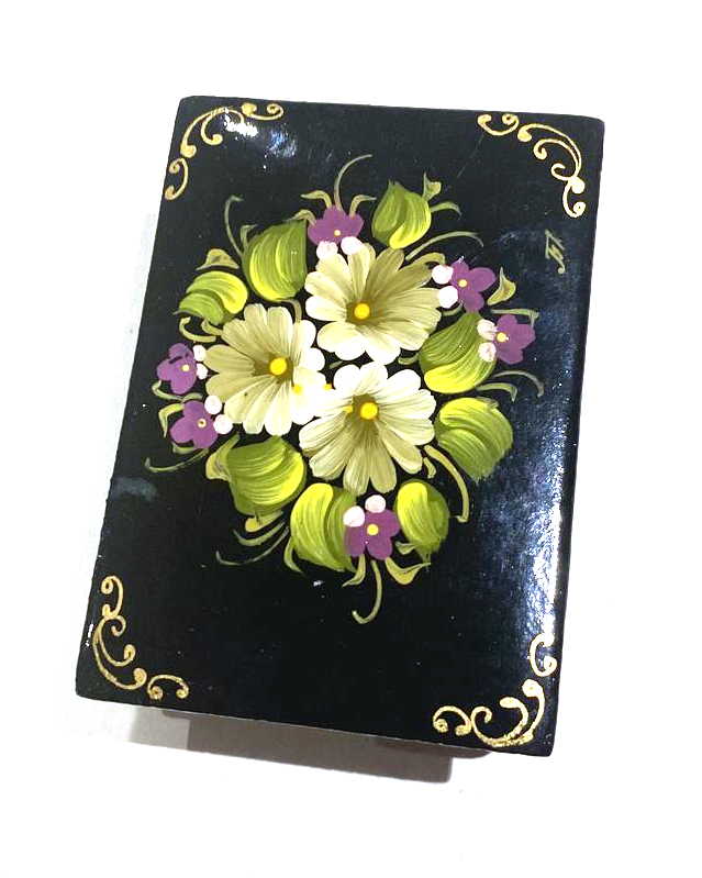 Daisies and Violets Lacquer Trinket Box