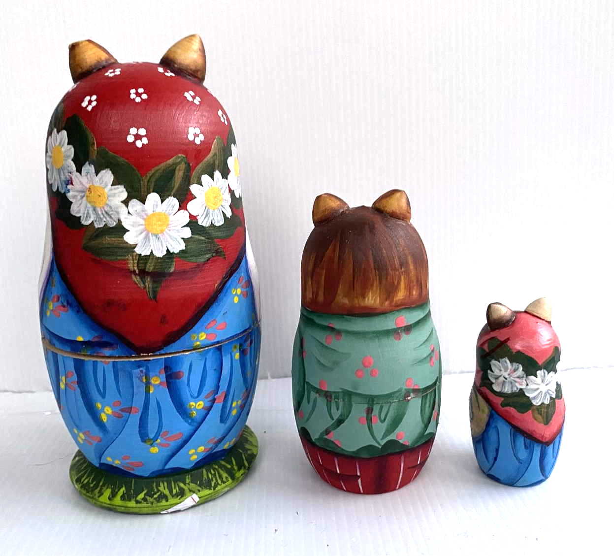 Artists Matryoshka Cat (3 Nested set)