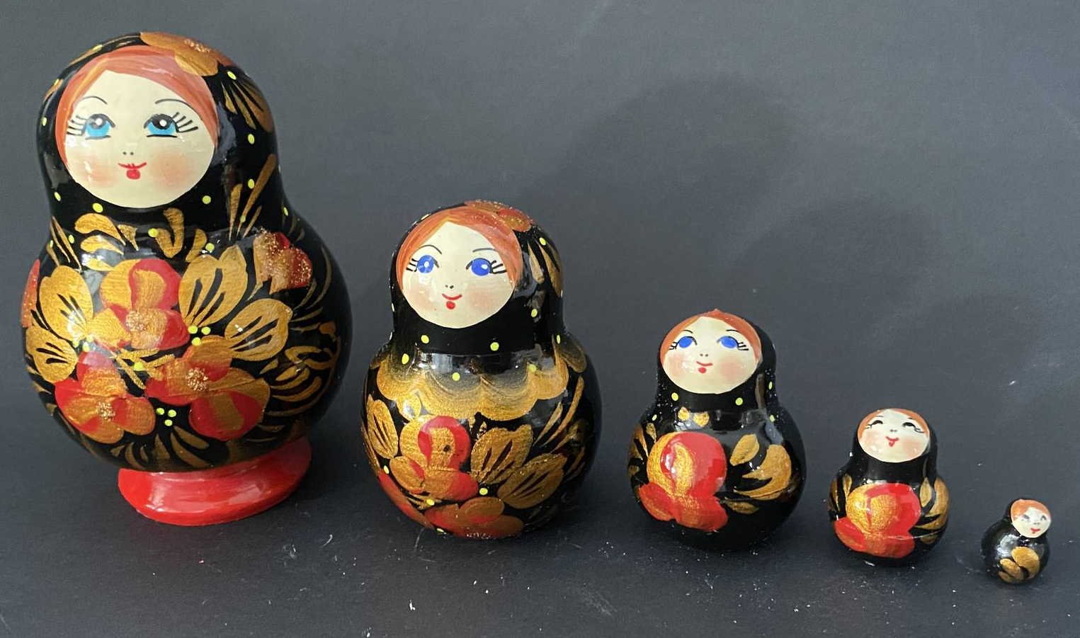 Khokhloma Black & Gold Matryoshka – small 5 Nested Set