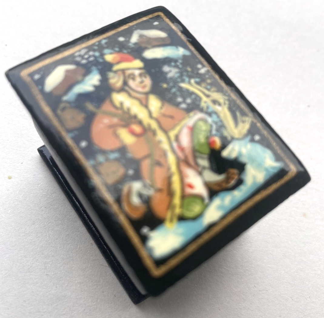 Emelya and the Pike Lacquer Trinket Box (small)