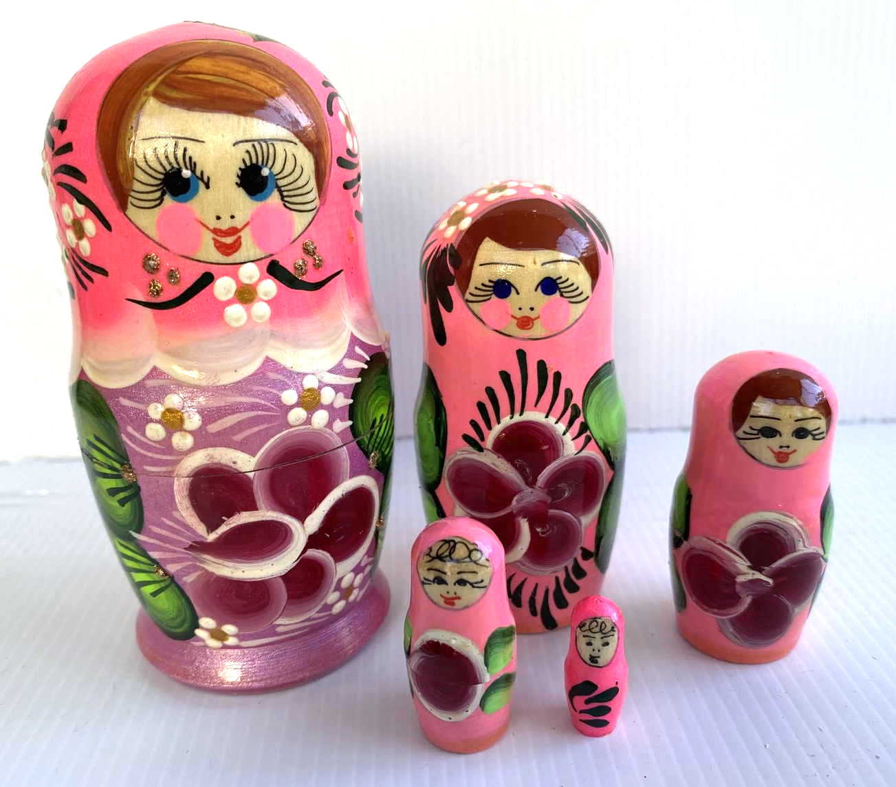 Pink Floral Matryoshka Nesting Dolls – 5 Nested Set