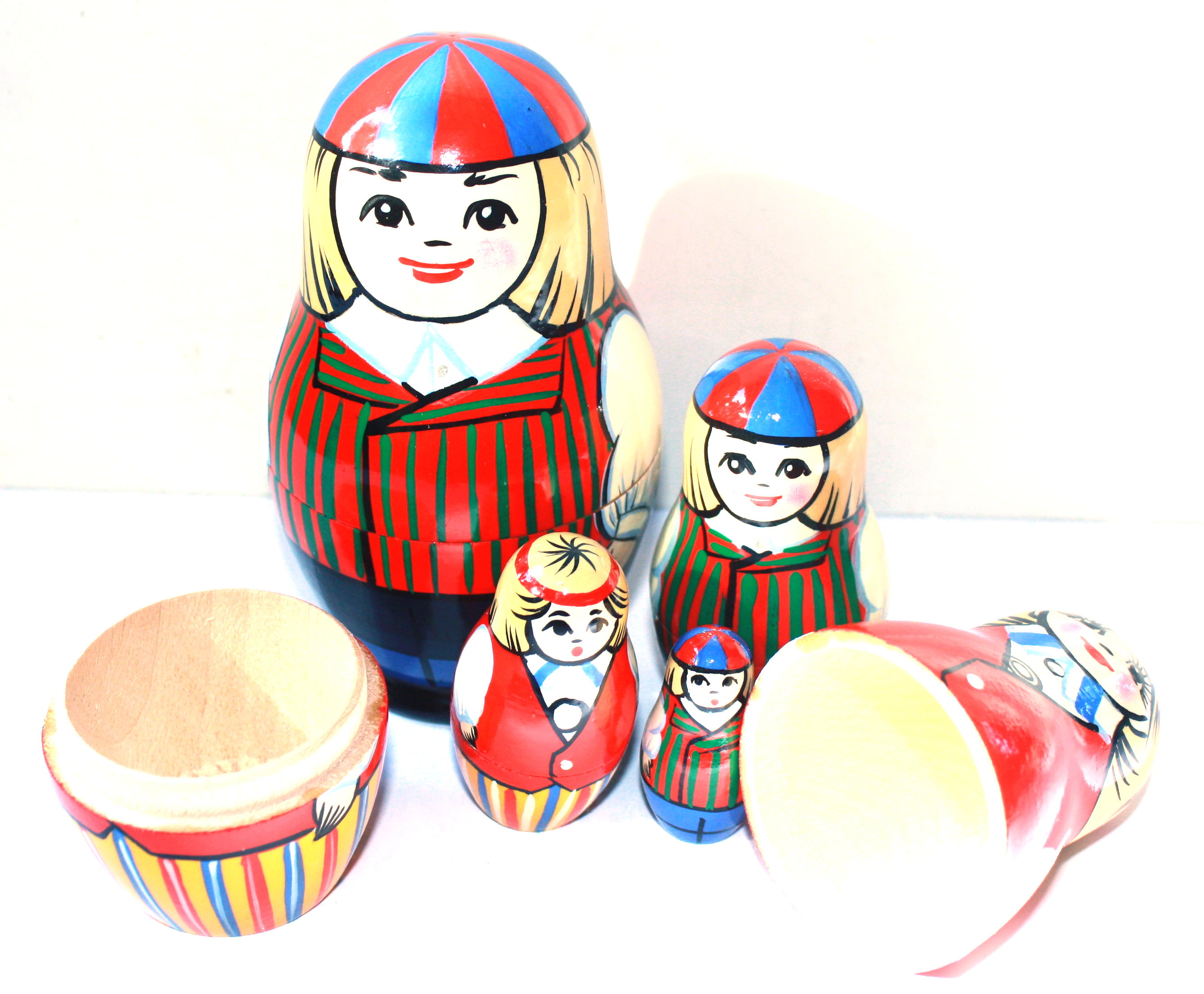 Vyatka Matryoshka Estonian Family (5 Nested Set)